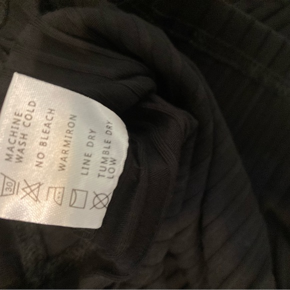 NWTGnvviwl man’s muscle ,black, short sleeve, slim fit ribbed knit shirt, size L - Picture 10 of 11